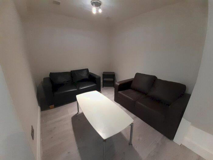 1 Bedroom Flat To Rent In Rectory Road, Stoke Newington, Dalston, N16