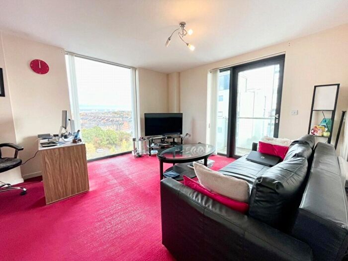 1 Bedroom Flat For Sale In Castlebank Place, Glasgow Harbour, Glasgow, G11