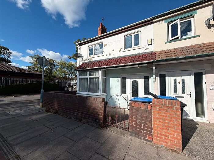 3 Bedroom End Terrace House For Sale In Leinster Road, Middlesbrough, North Yorkshire, TS1