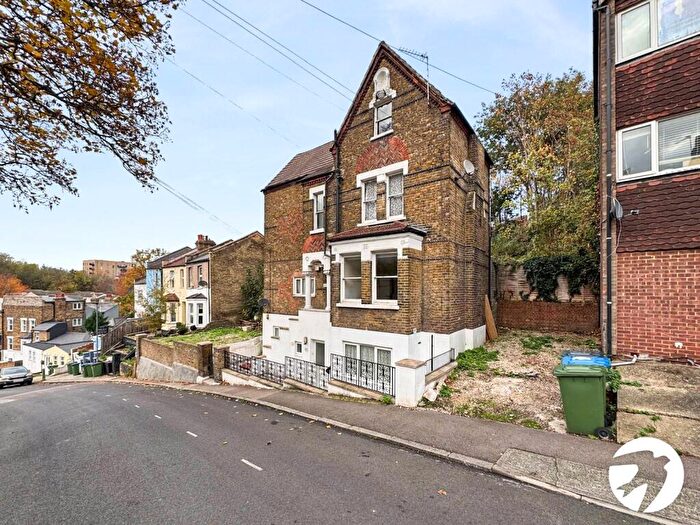 4 Bedroom Maisonette To Rent In Willenhall Road, London, SE18