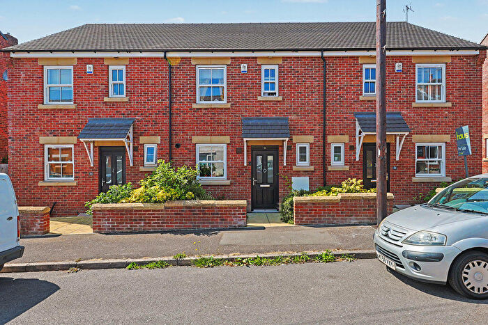 3 Bedroom Terraced House For Sale In Sydney Street, Brampton, Chesterfield, S40