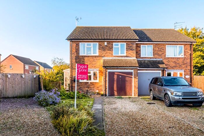 3 Bedroom Semi-Detached House For Sale In Summerfields, Old Leake, PE22