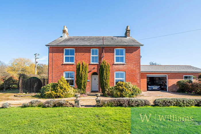 4 Bedroom Detached House For Sale In Fernleigh, Briddlesford Road, Newport, Isle Of Wight, PO30