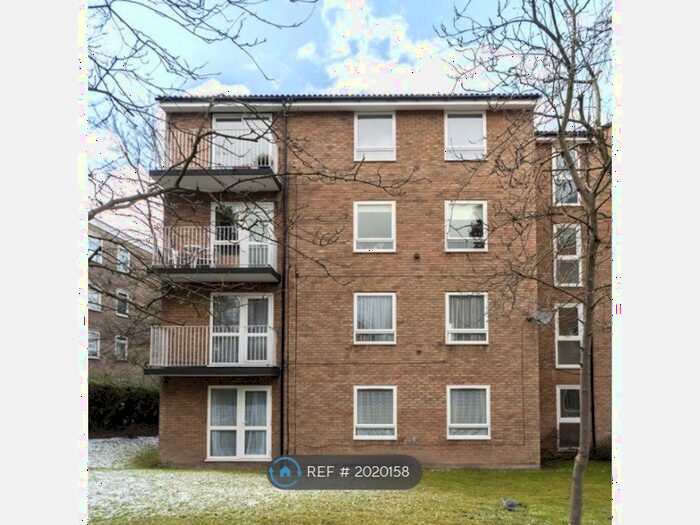 2 Bedroom Flat To Rent In Ventnor Road, Sutton, SM2