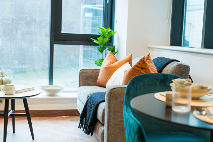 1 Bedroom Apartment To Rent In Apt, Live Oasis Merrion Street Gardens #, LG04