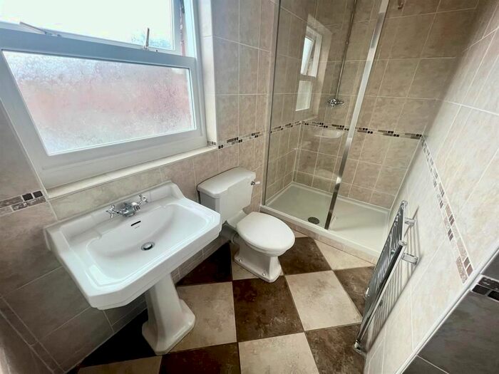 2 Bedroom Flat To Rent In Allott Street, Hoyland Common, Barnsley, S74