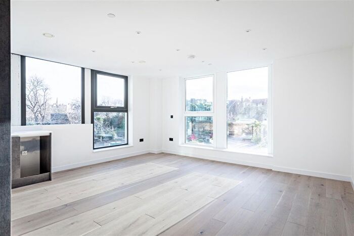 1 Bedroom Flat For Sale In Marlborough House, W4