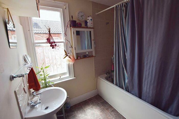 1 Bedroom House Of Multiple Occupation To Rent In Campbell Road, Bedford, MK40