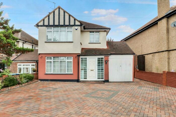 3 Bedroom Detached House To Rent In Abercorn Gardens, Harrow, HA3