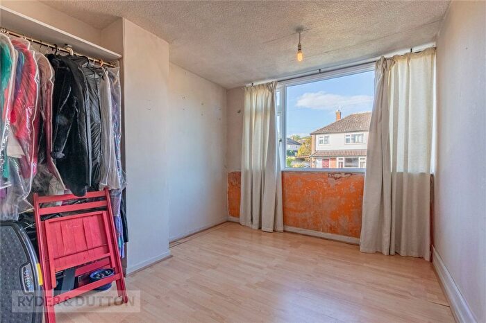 3 Bedroom Semi-Detached House For Sale In Warrenside, Deighton, Huddersfield, West Yorkshire, HD2