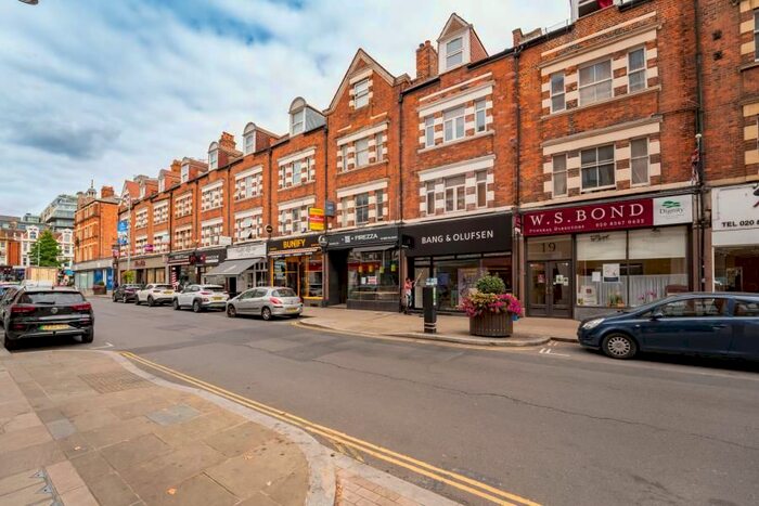 Retail Property To Rent In Bond Street, London, W5