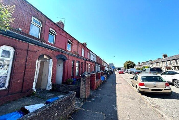 2 Bedroom Flat To Rent In First Floor, Caerdydd, CF11