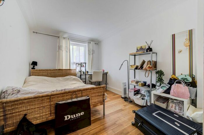 2 Bedroom Flat To Rent In Wrights Lane, Kensington, London, W8