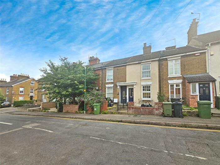 2 Bedroom Terraced House To Rent In Melville Road, Maidstone, Kent, ME15