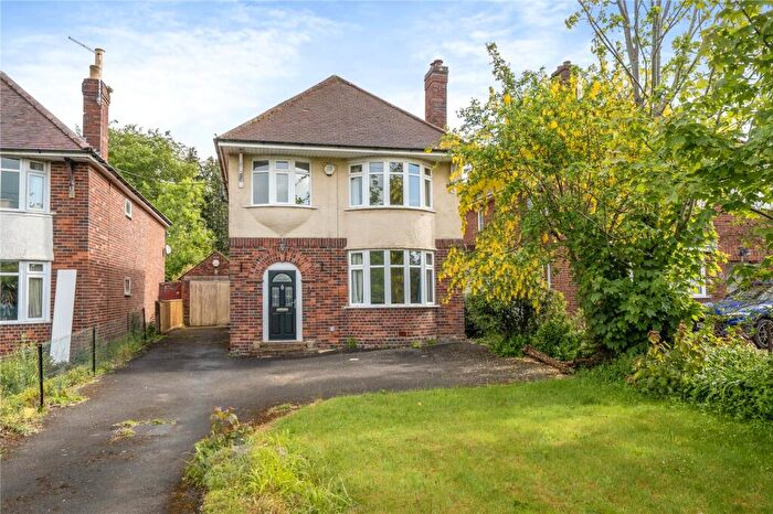 3 Bedroom Detached House For Sale In Ilchester Road, Yeovil, Somerset, BA21