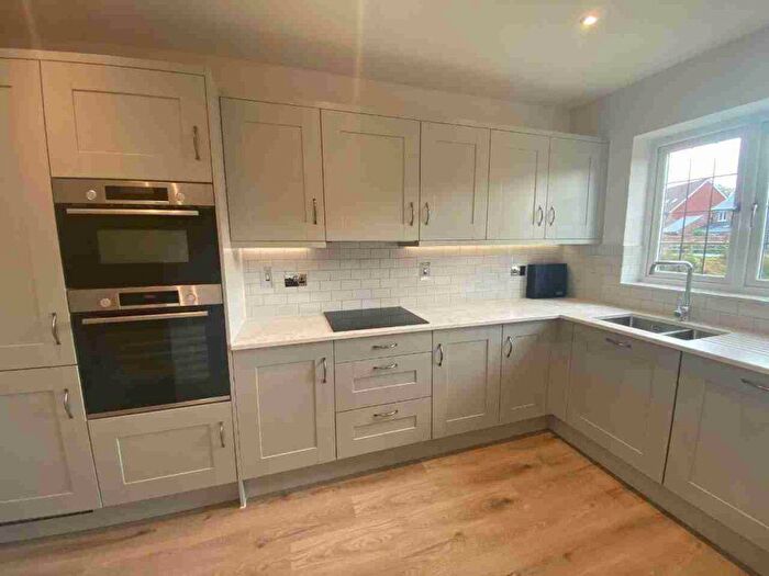 2 Bedroom House To Rent In Cranleigh – Bedrooms House, GU6