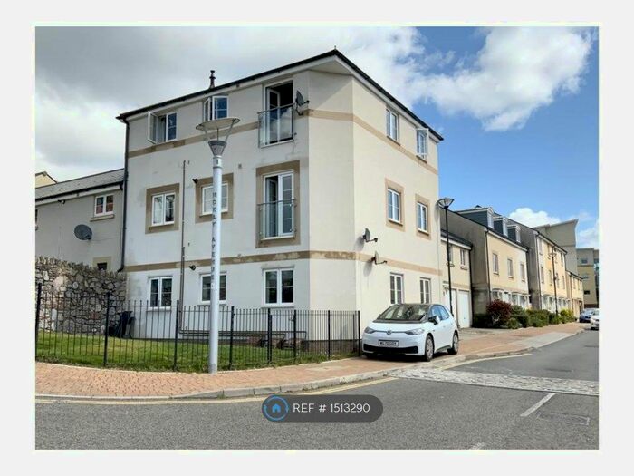 2 Bedroom Flat To Rent In Mckay Avenue, Torquay, TQ1