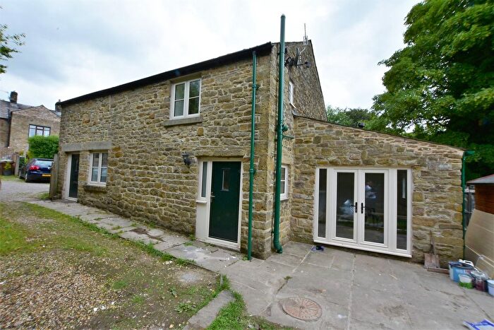 3 Bedroom Detached House To Rent In Bowling Green Lane, Chapel-En-Le-Frith, SK23