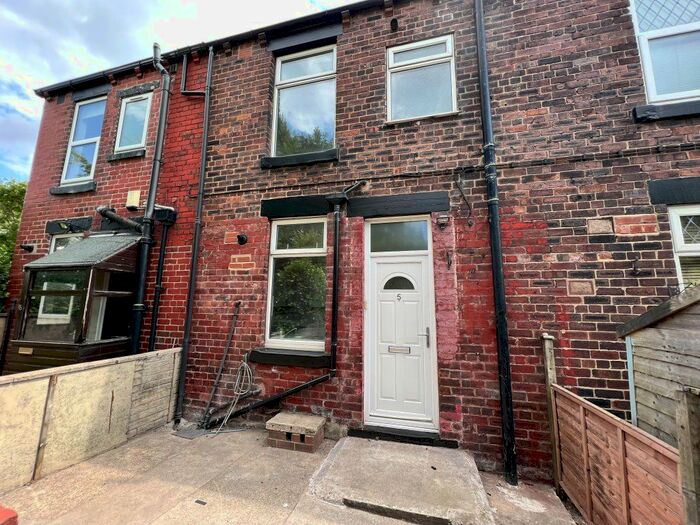 2 Bedroom Terraced House To Rent In The Mount, Rothwell, LS26