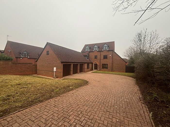 7 Bedroom Detached House To Rent In Trevithick Lane, Shenley Lodge, Milton Keynes, MK5