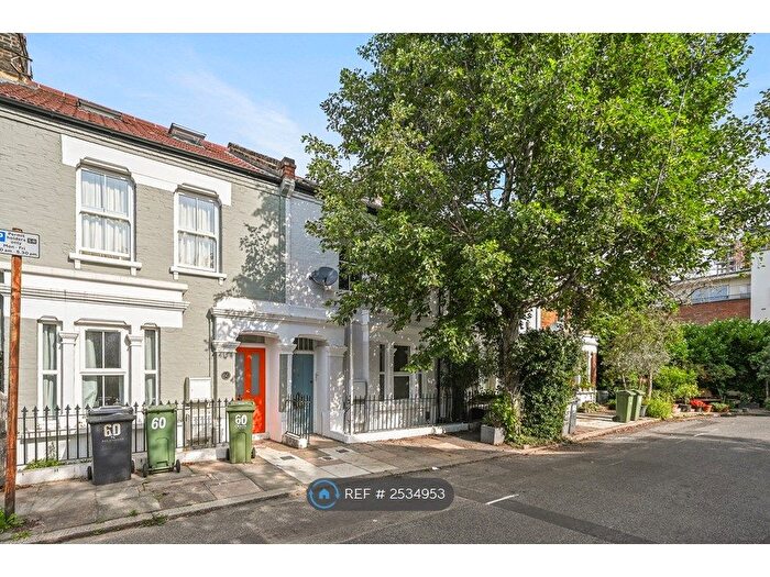 2 Bedroom Flat To Rent In Crimsworth Road, London, SW8