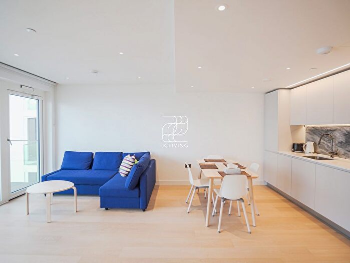 1 Bedroom Flat To Rent In Fountain Park Way, London, W12