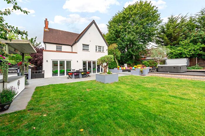 4 Bedroom Detached House For Sale In Green Lane, Letchworth Garden City, Hertfordshire, SG6