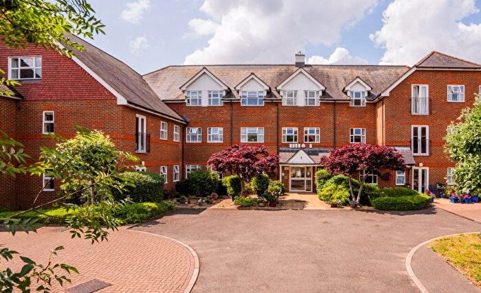 2 Bedroom Apartment For Sale In Marlow Retirement Apartment, SL7