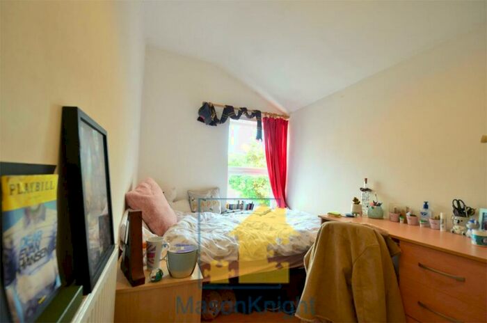 5 Bedroom End Of Terrace House To Rent In Derry Avenue, Mutley, Plymouth, PL4