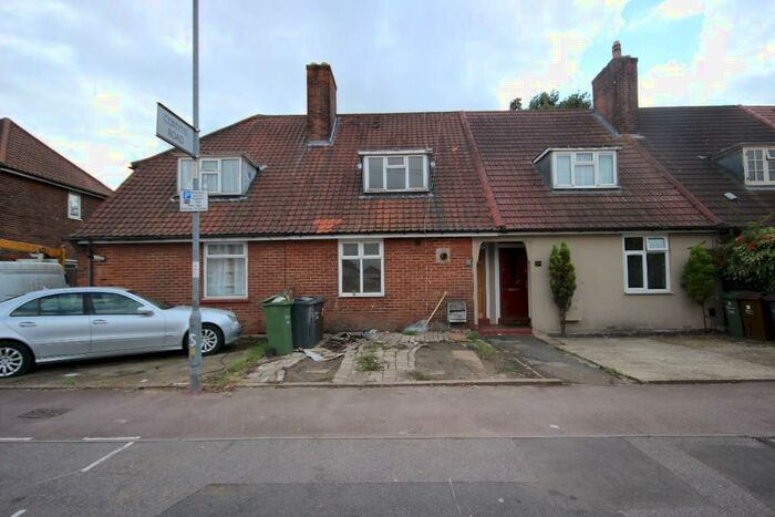 3 Bedroom Terraced House To Rent In Arnold Road, Dagenham, London, RM9