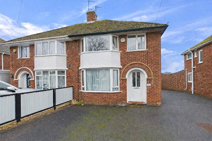 3 Bedroom Property To Rent In Orchard Way, Cheltenham, GL51