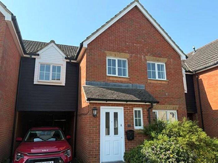 3 Bedroom Semi Detached House To Rent In Carter Close, Hawkinge, Folkestone, CT18