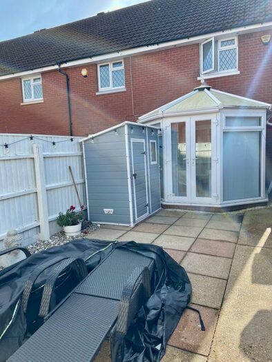 2 Bedroom Terraced House To Rent In Two Bedroom House - Muscliffe - Garden, Conservatory, Orp & Rear Garden - &#;. Pcm, BH9