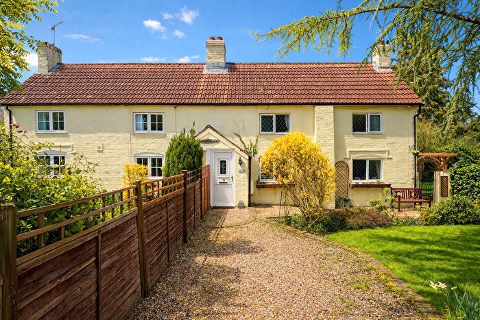 2 Bedroom Semi-Detached House For Sale In Calmore Road, Calmore, Southampton, SO40