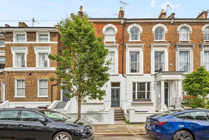 1 Bedroom Flat To Rent In Woodstock Grove, London, W12