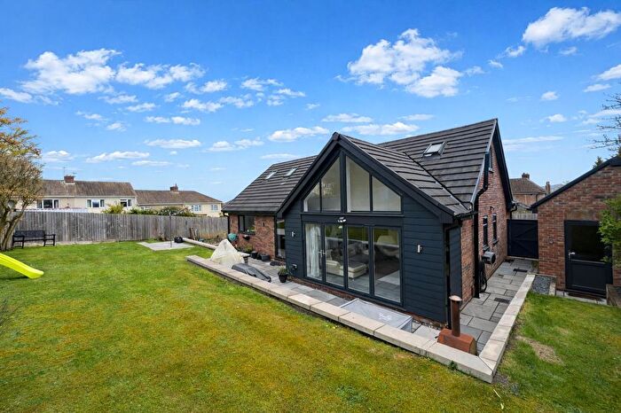 4 Bedroom Detached Bungalow For Sale In Woodland Avenue, Dursley, GL11