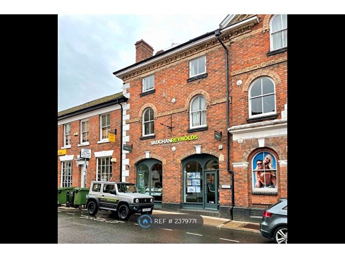 1 Bedroom Flat To Rent In Union Street, Stratford-Upon-Avon, CV37