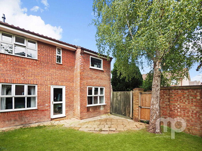 4 Bedroom Semi-Detached House For Sale In Melton Close, Wymondham, Norfolk, NR18