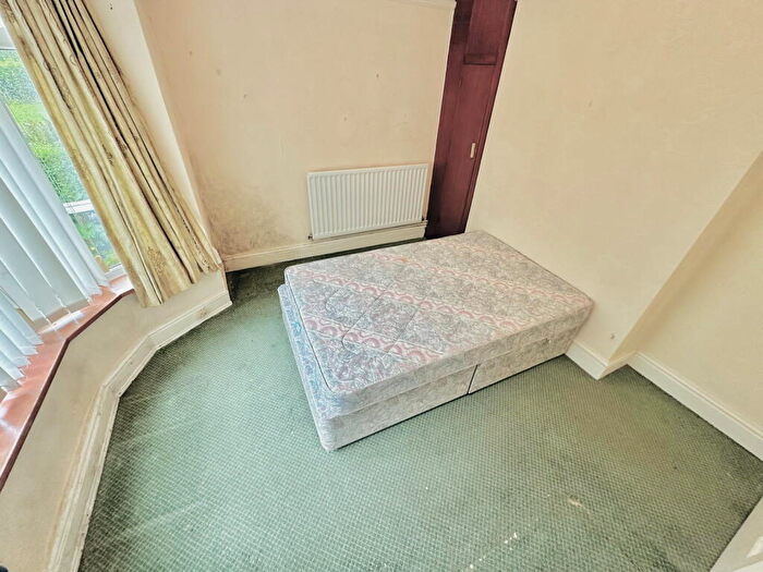 3 Bedroom Detached Bungalow For Sale In Wolverhampton Road, Sedgley, DY3