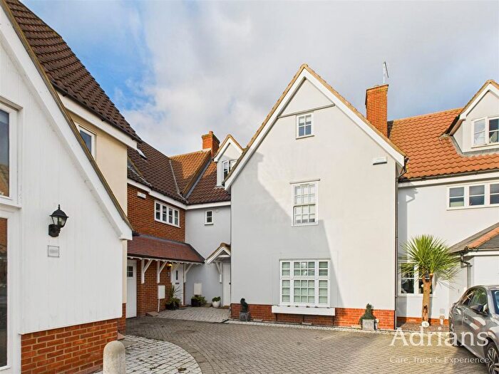 4 Bedroom Property For Sale In The Chapters, Baddow Road, Chelmsford, CM2