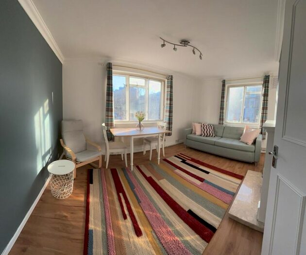 1 Bedroom Flat To Rent In Redcliffe Square, London, SW10