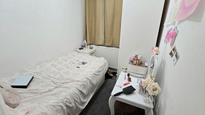 4 Bedroom Terraced House To Rent In Waverley Gardens, Barking, Essex, IG11