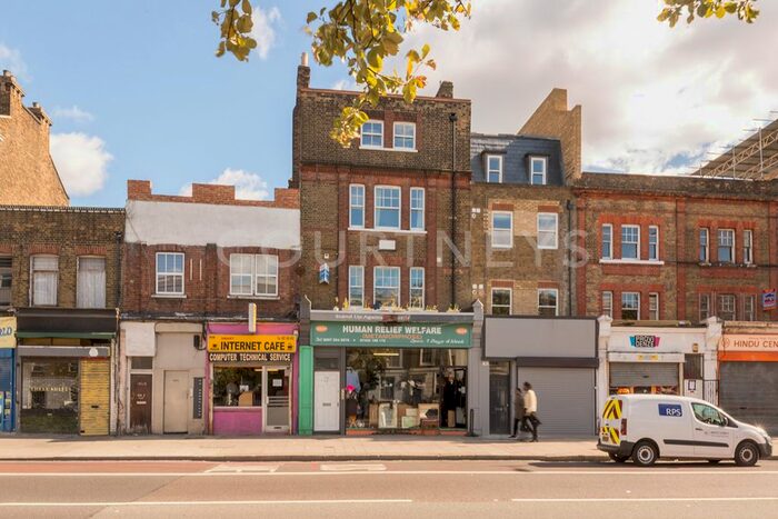 Studio To Rent In Kingsland Road, London, E8