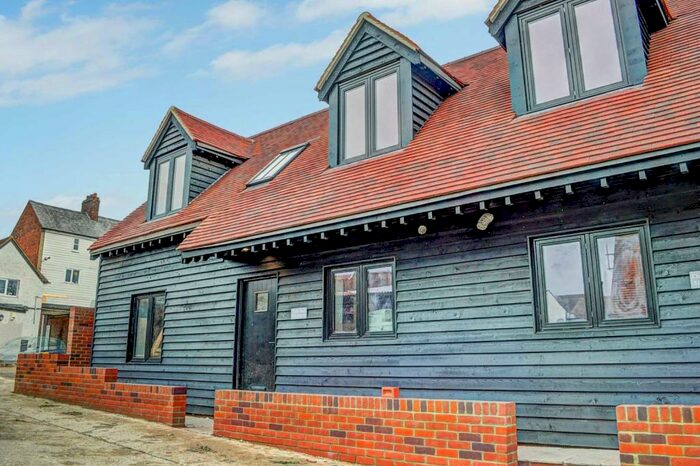 2 Bedroom Semi-Detached House To Rent In High Street, Princes Risborough, HP27