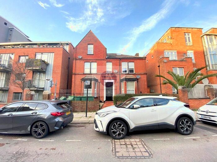 Studio To Rent In Lithos Road, London, NW3