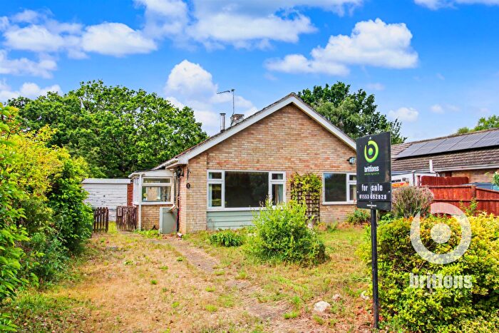 2 Bedroom Detached Bungalow For Sale In Detached Bungalow With Huge Potential And Planning Permission In Tottenhill, PE33