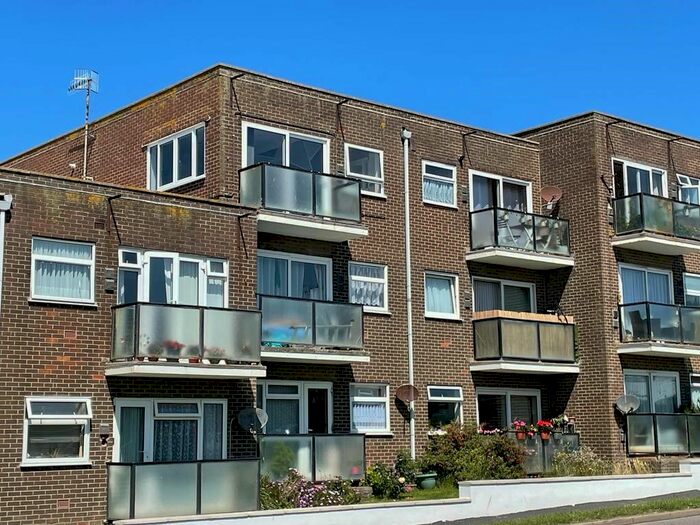 1 Bedroom Flat To Rent In Sutton Avenue, Peacehaven, BN10