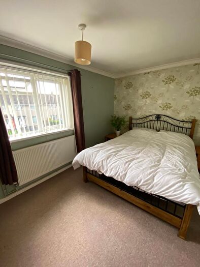 2 Bedroom House To Rent In Blakeney Road, Bristol, BS34