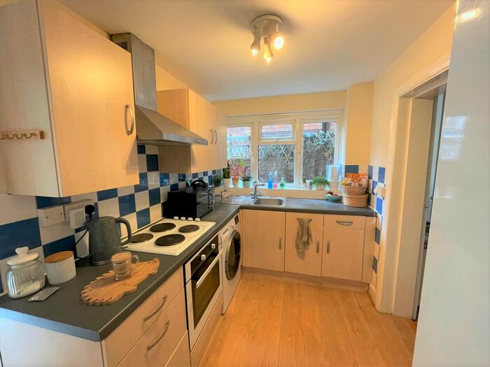 1 Bedroom Flat To Rent In Bowen Road, Harrow, HA1