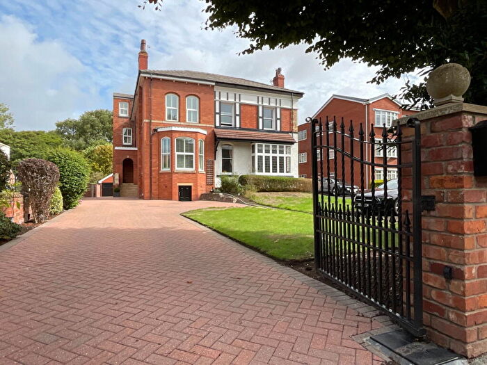 5 Bedroom Semi Detached House For Sale In Saxon Road, Birkdale, Southport, PR8